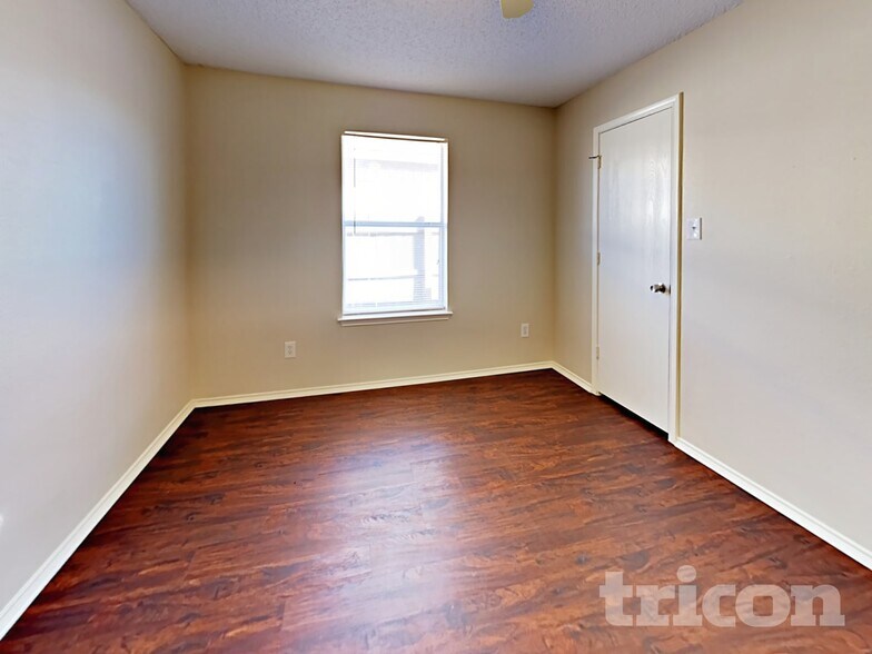 Building Photo - 7309 Ashbourne Way