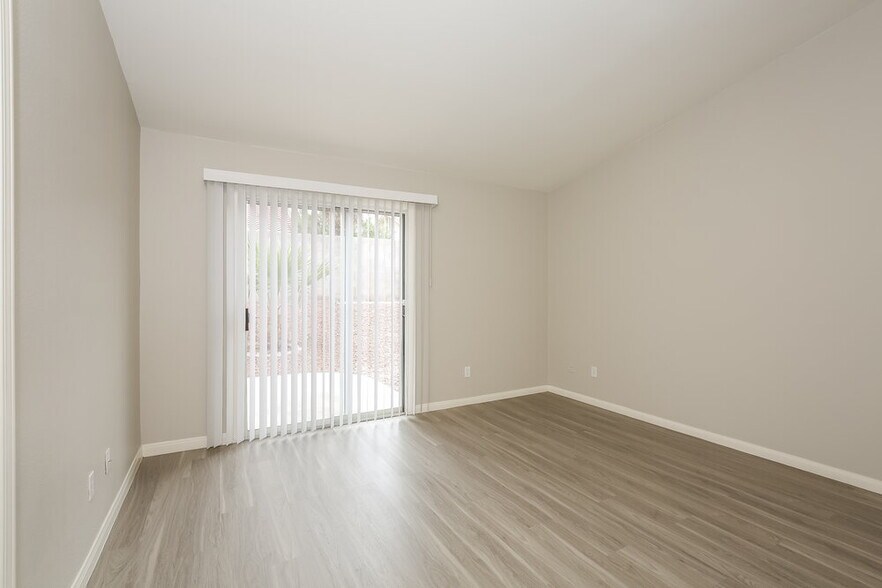 Building Photo - 534 Rancho Del Norte Dr