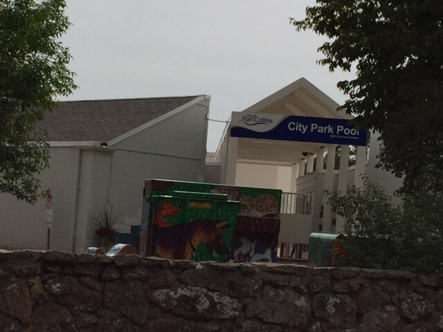 Building Photo - *MAXED OUT ON APPLICATIONS, NOT ACCEPTING MORE* Location, location, location. Great 4 bedroom one...