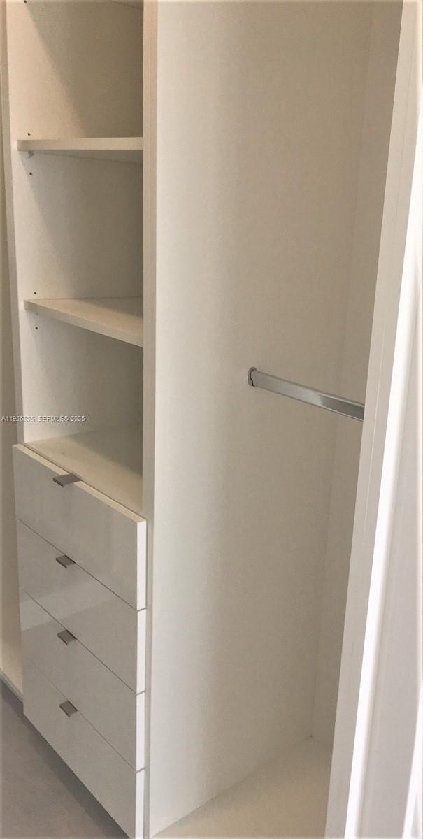 Building Photo - 1000 West Ave