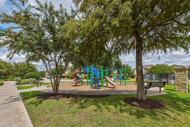Building Photo - 8636 Harrier Dr