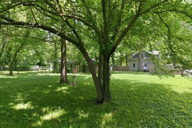 Building Photo - Updated 4-bedroom, 2-bath home in the Rountree neighborhood