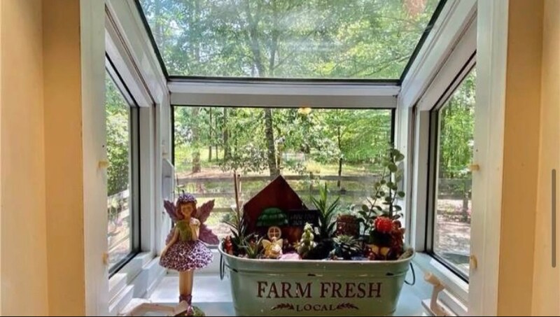 Building Photo - 148 Pine Tree Path