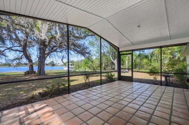 Building Photo - 3636 Lake Buynak Rd