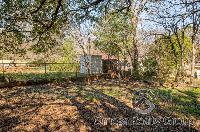 Building Photo - 64 Salem Dr