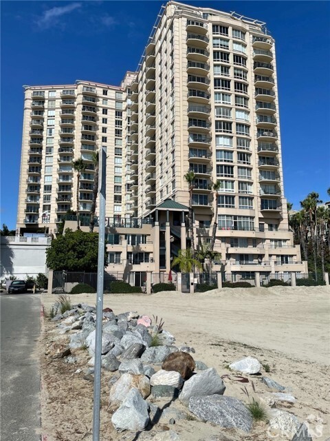 Building Photo - 850 E Ocean Blvd