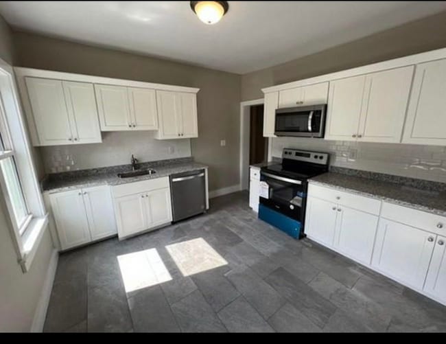 Building Photo - 78 Winthrop St