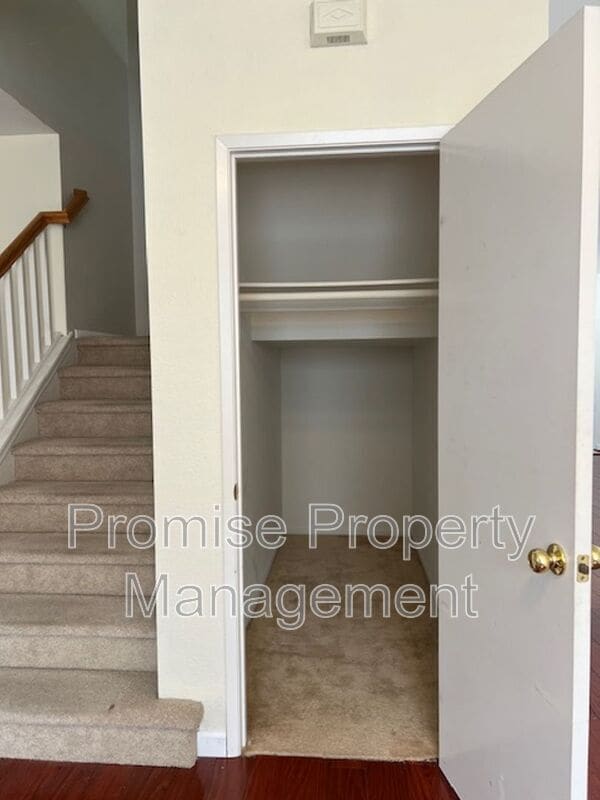 Building Photo - 2305 Bliss Cir