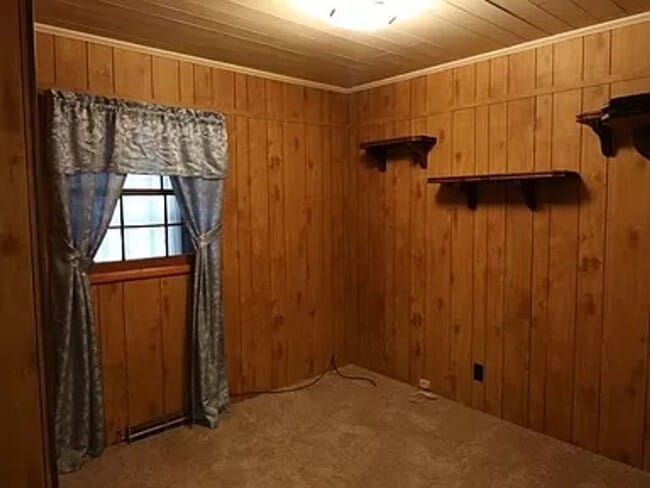 Building Photo - All Brick Rancer