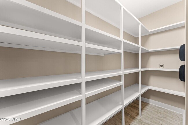 Building Photo - 3816 Mariner Dr