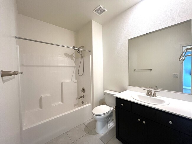 Building Photo - Stylish and Efficient 3 Bedroom Home