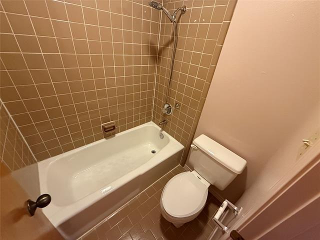 Building Photo - 5883 Westhaven Dr