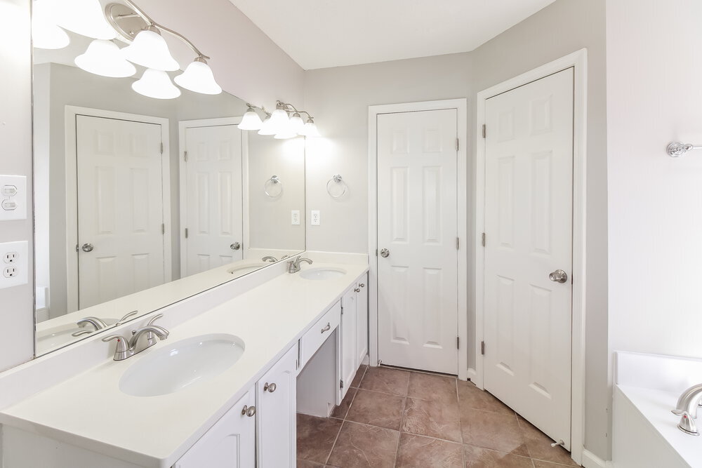 Building Photo - 7856 Deer Cove