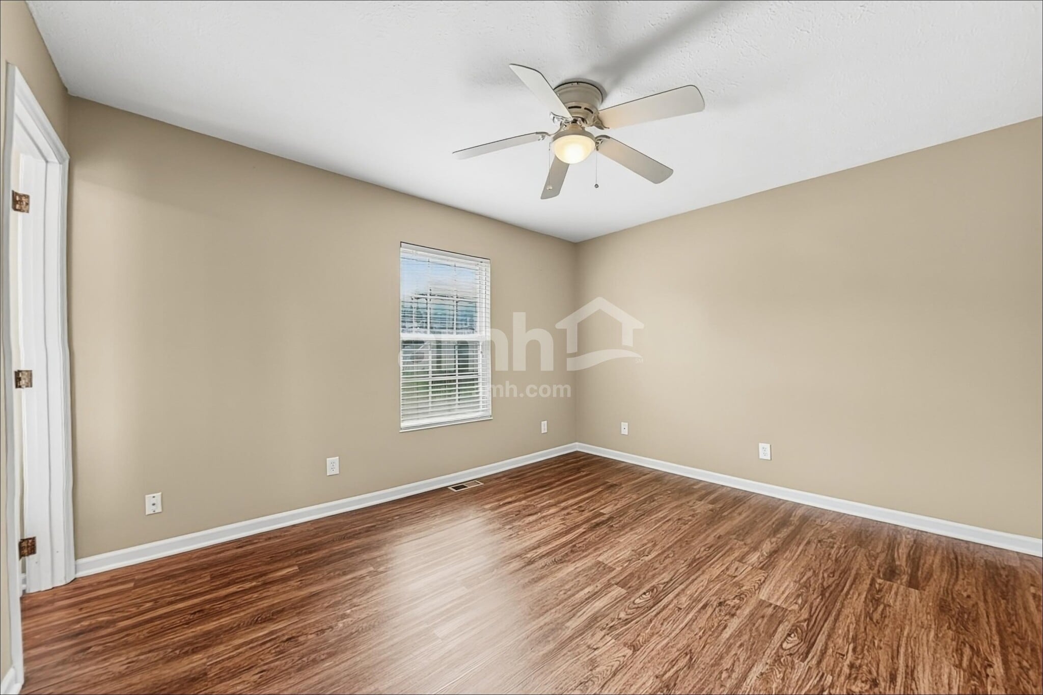 Building Photo - 6401 Sharps Ridge Ct