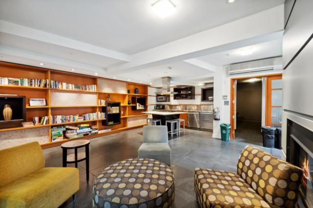 Building Photo - 1 bedroom in Seattle WA 98122