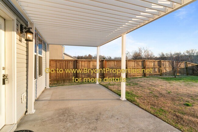 Building Photo - 1801 Stonewater Dr