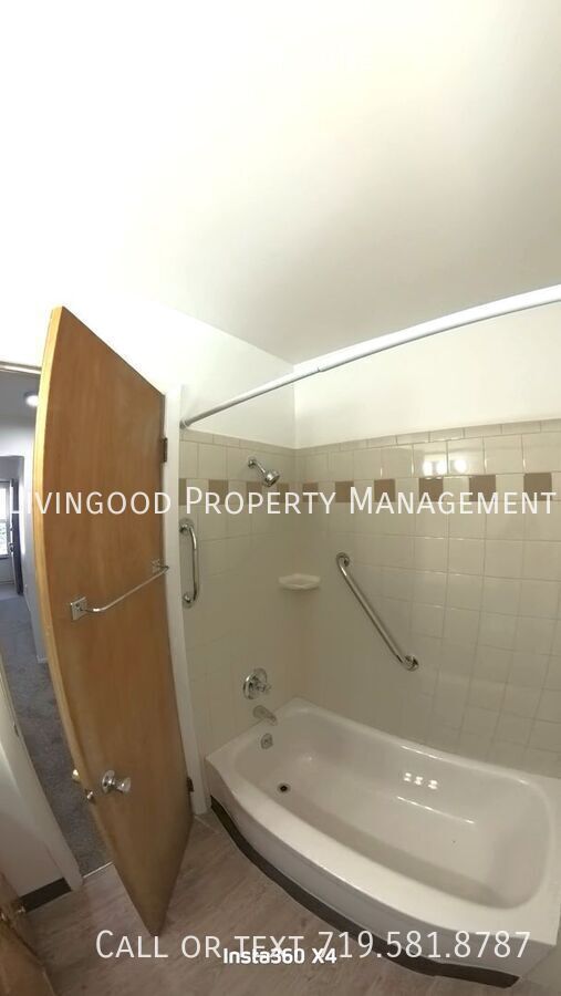 Building Photo - 1416 Stanley Ln