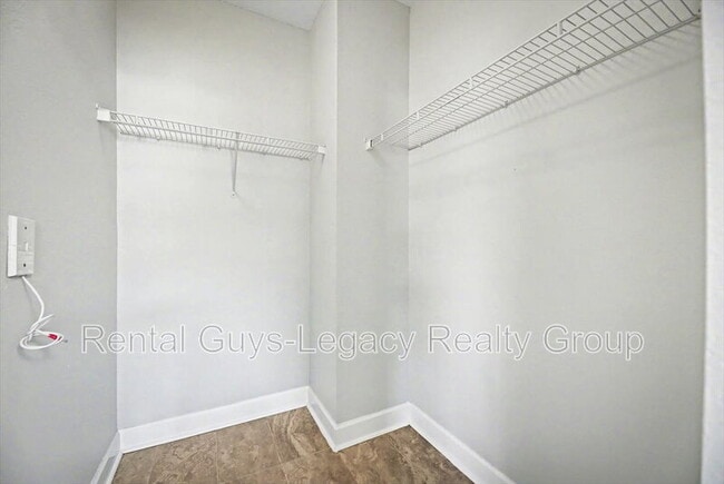 Building Photo - 9745 Touchton Rd