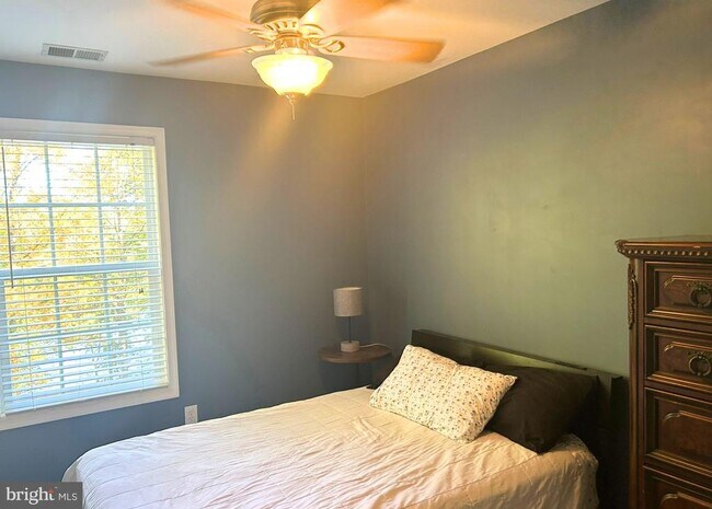 Building Photo - 12503 Toll House Rd