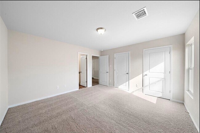 Building Photo - 149 Ivy St