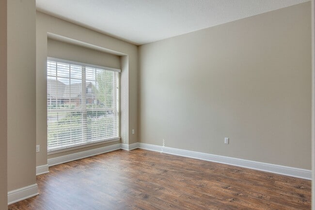 Building Photo - Spacious 4-Bedroom Home - Winners Gait