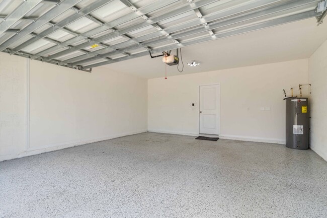 Building Photo - 17308 Reserva Dr