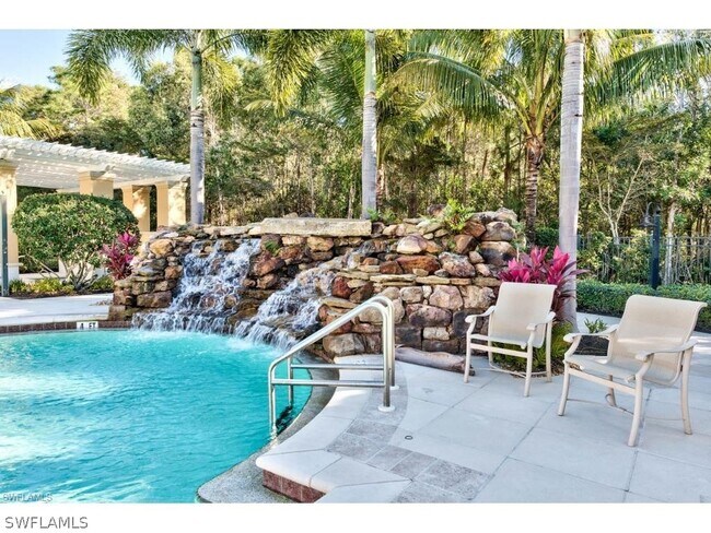 Building Photo - 8570 Evernia Ct