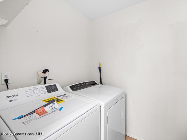 Building Photo - 121 Franklyn Ave