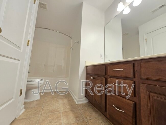 Building Photo - 3084 Sycamore Point Tr