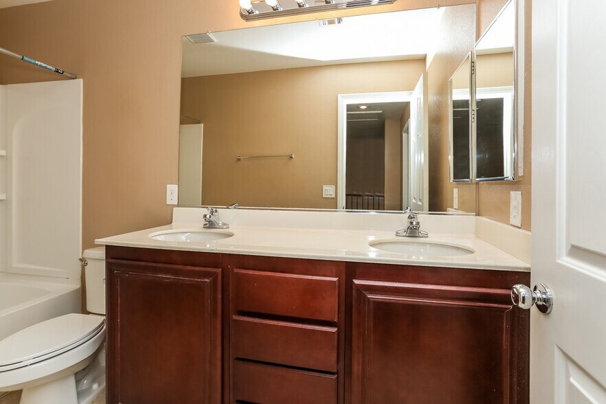 Building Photo - 3541 Kagan Ct