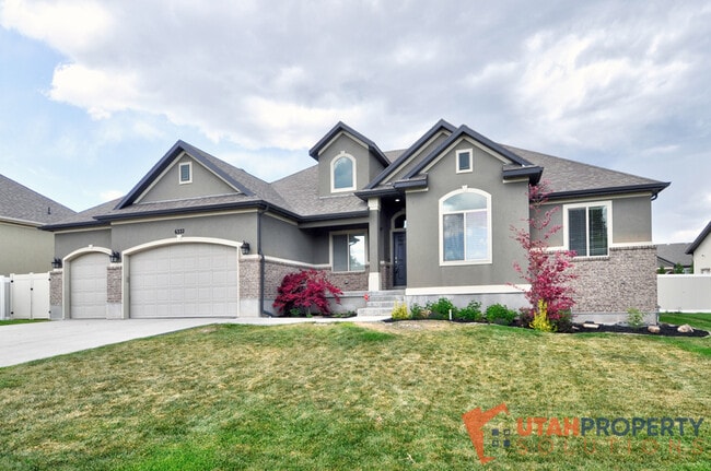 Building Photo - 6332 Spray Lake Dr