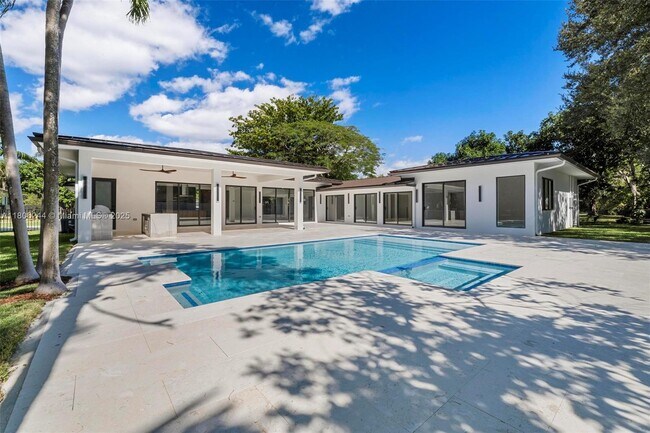 Building Photo - 7530 SW 134th St