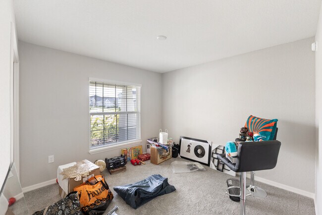 Building Photo - 2172 Desert Rose Dr