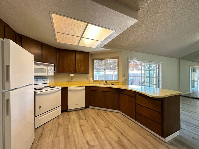 Building Photo - Three Bedroom - Country Living