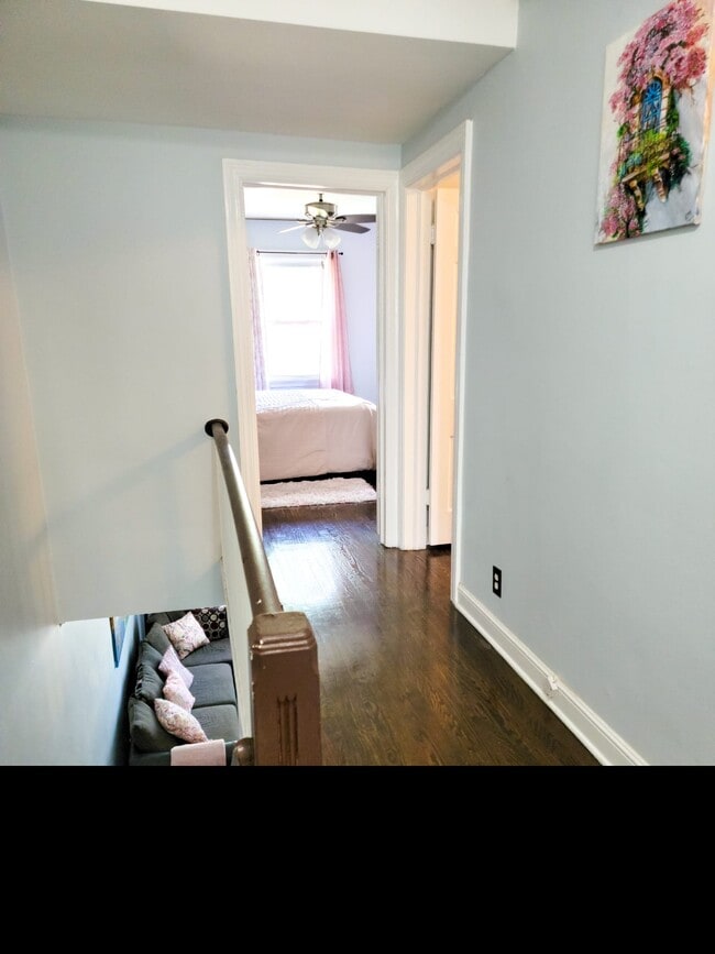 Building Photo - 6530 N Drake Ave