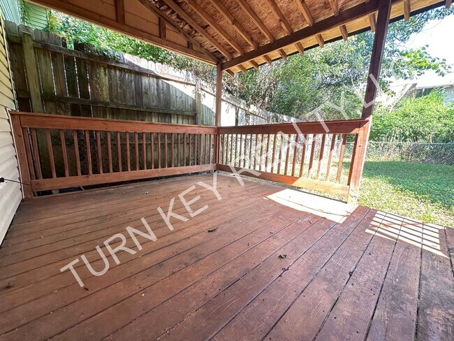 Building Photo - Townhome for rent in Grayson Valley