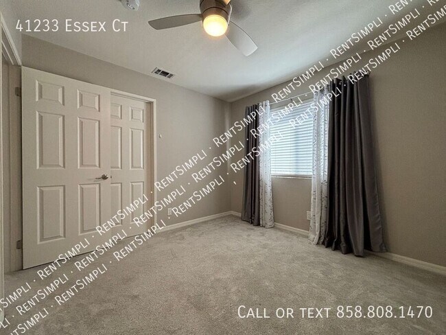 Building Photo - 41233 Essex Ct