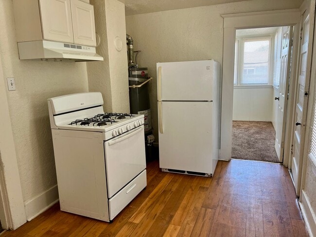Building Photo - Charming Home for Rent in Fresno’s Tower D...