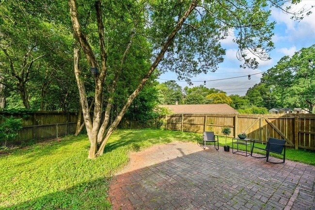 Building Photo - 5081 Rich Rd