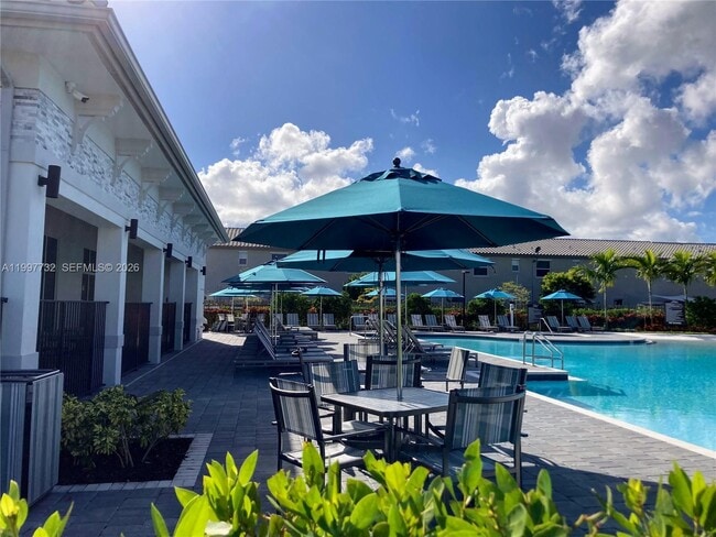 Building Photo - 1845 SE 27th Rd