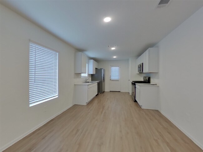 Building Photo - 17159 Quaking Aspen Ln