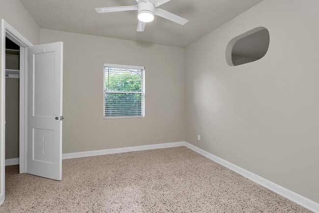Building Photo - 17 Ocean Breeze
