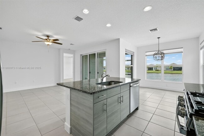 Building Photo - 11396 SW Willow Ln