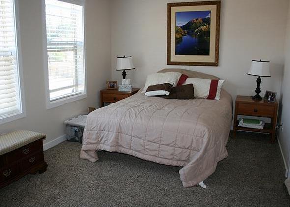 Building Photo - Spacious & Beautiful Home in Great Locatio...