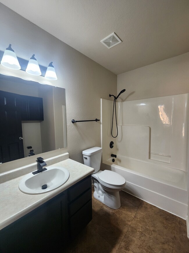 Building Photo - 299 W Palomar Bay