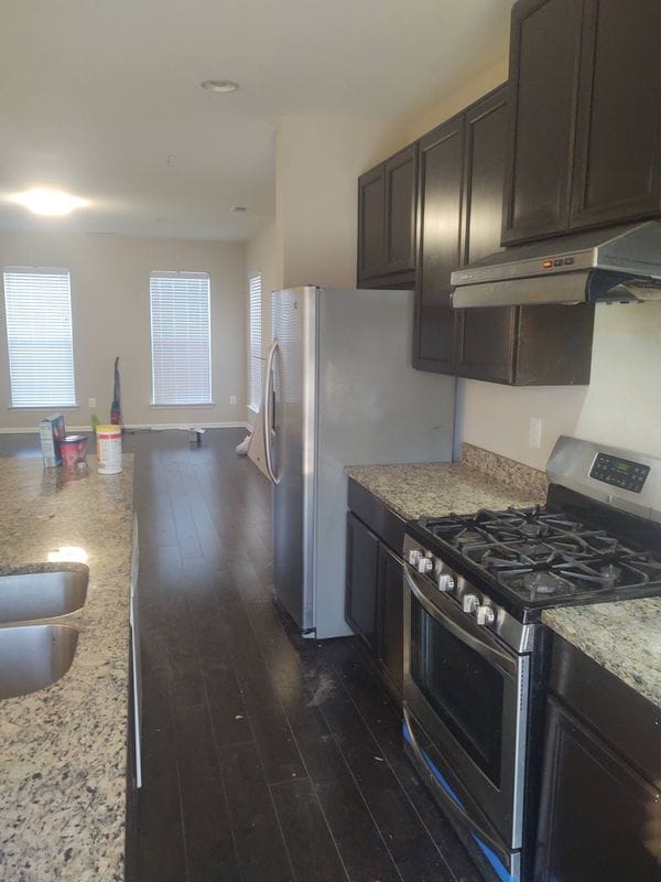 Building Photo - 22414 Glenbow Way