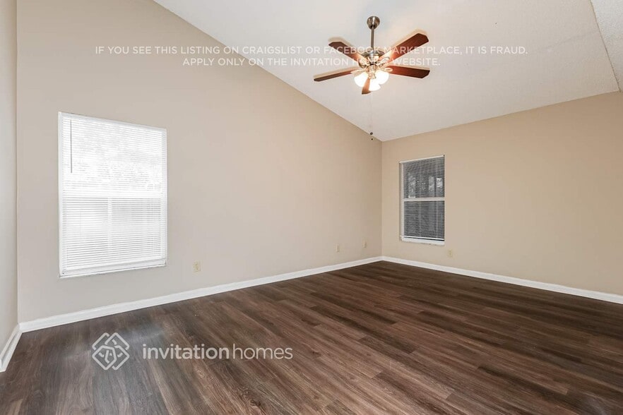 Building Photo - 10323 Ashley Oaks Dr