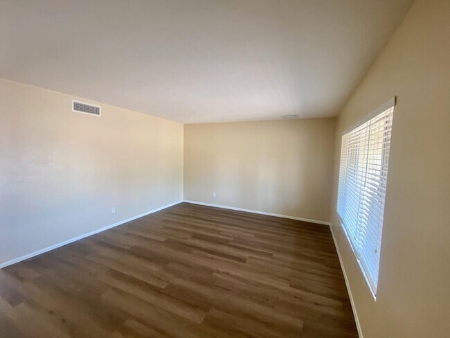 Building Photo - 3137 W Campo Bello Dr