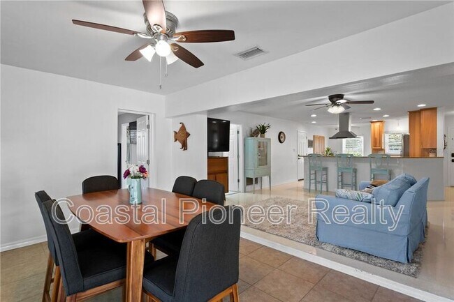 Building Photo - 232 Timberlane Dr