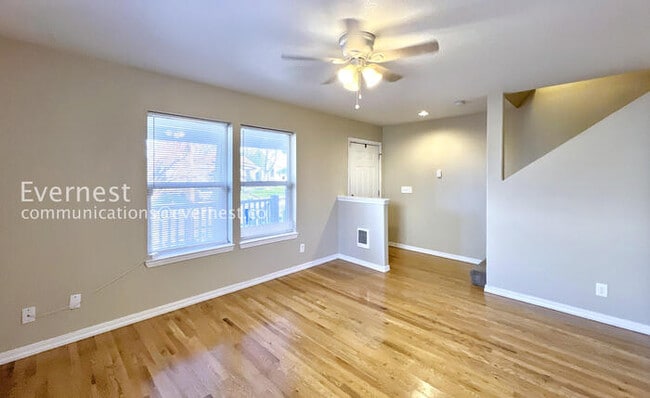 Building Photo - 6147 NE 9th Ave